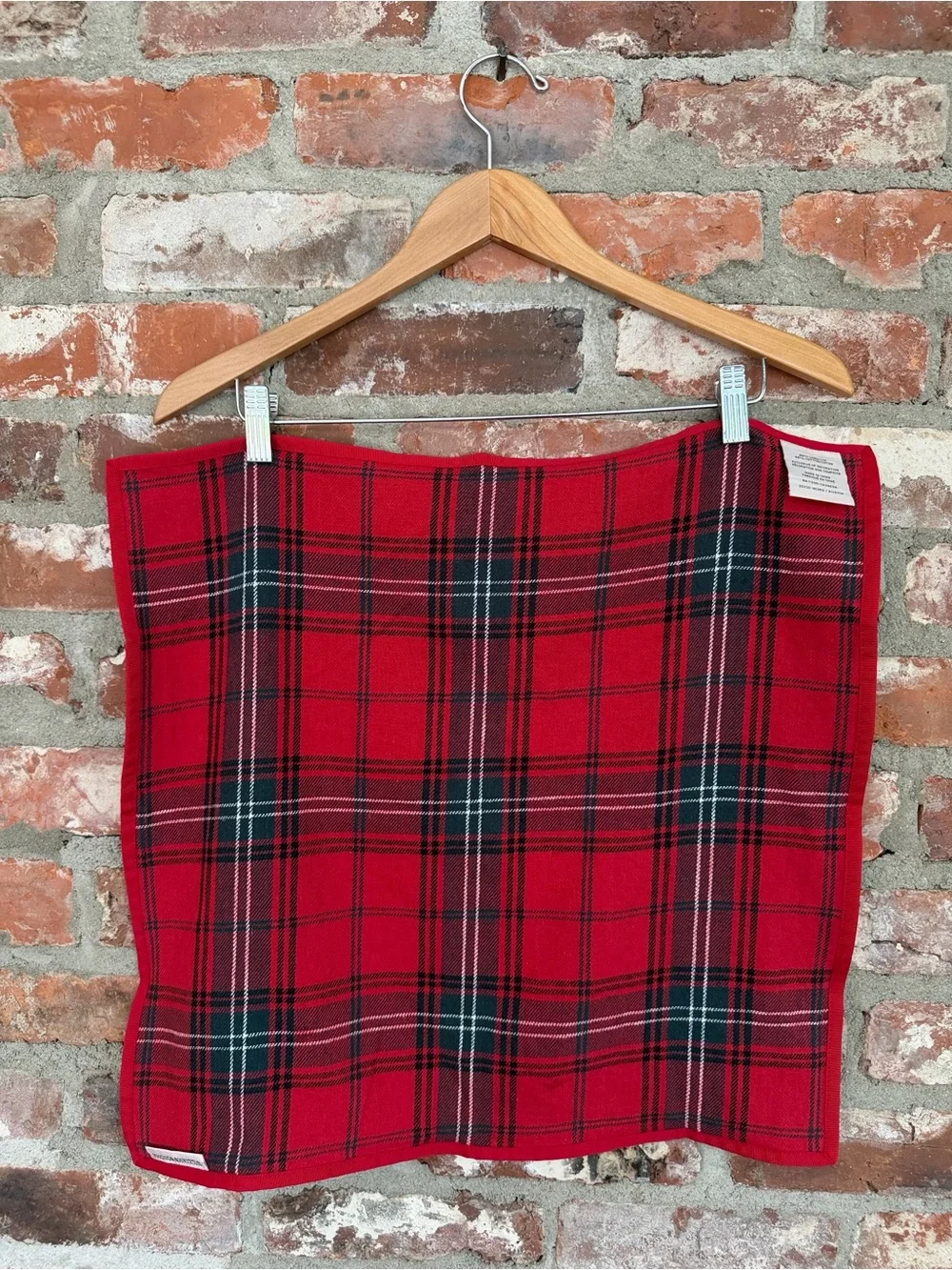 Williams Sonoma Red Tartan Plaid Napkins Set of 8 Linen Cotton Christmas